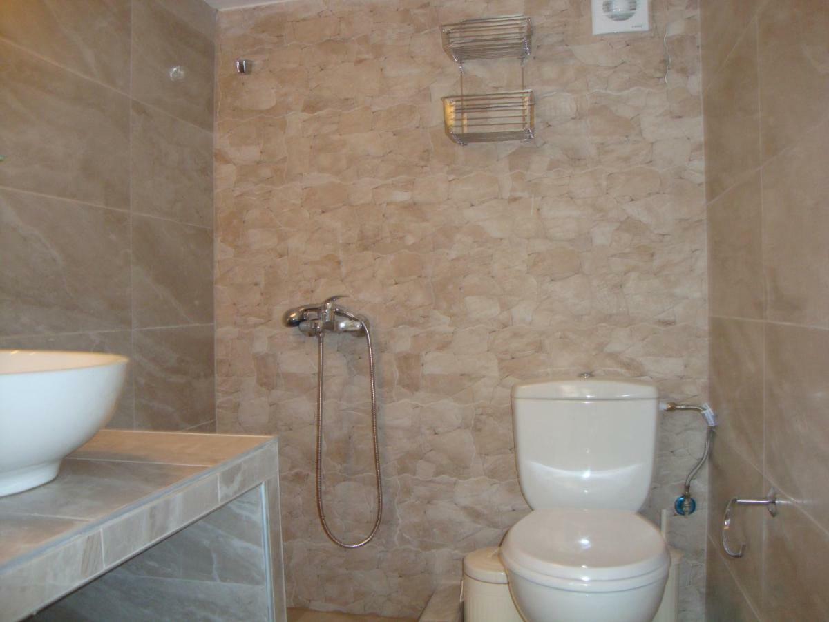 Maria Apartments Nea Karvali Exterior foto